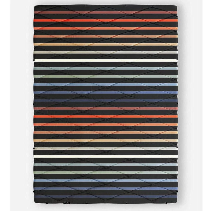 Nomadix Puffer Blanket 10 Nomadix Puffer Blanket - Image 8