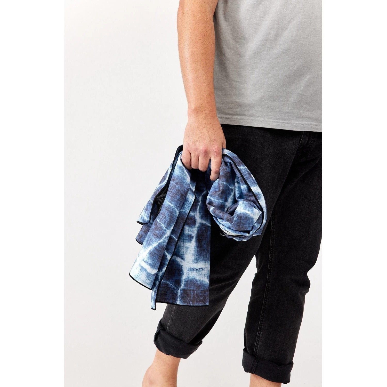 Nomadix Ultralight Towel 8 Nomadix Ultralight Towel - Image 6